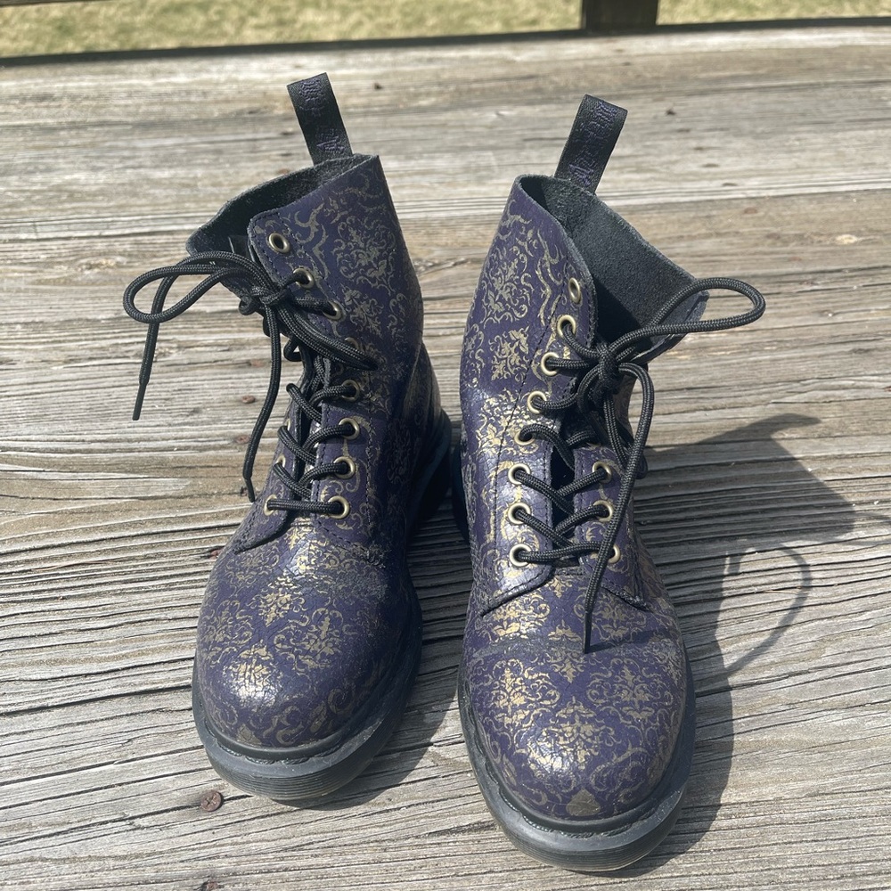 Beautiful Dr. Martens 1460 Gold Brocade Surya